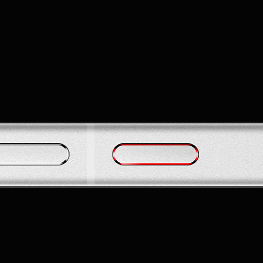 Barošanas poga ar sarkanu maliņu